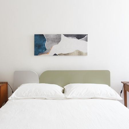 Renovated 3 Bedroom Apartment In The City Center Turin Bagian luar foto