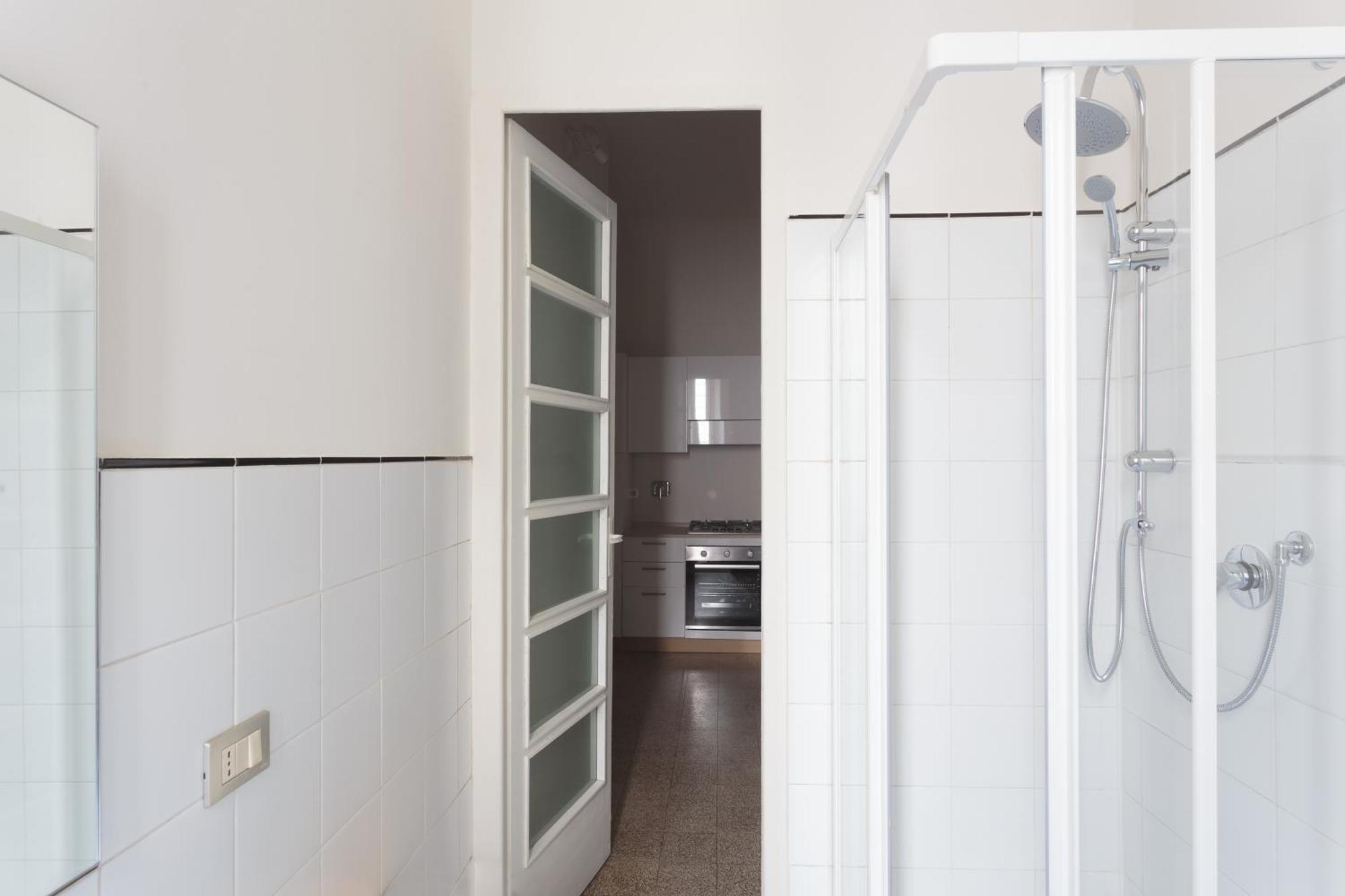 Renovated 3 Bedroom Apartment In The City Center Turin Bagian luar foto