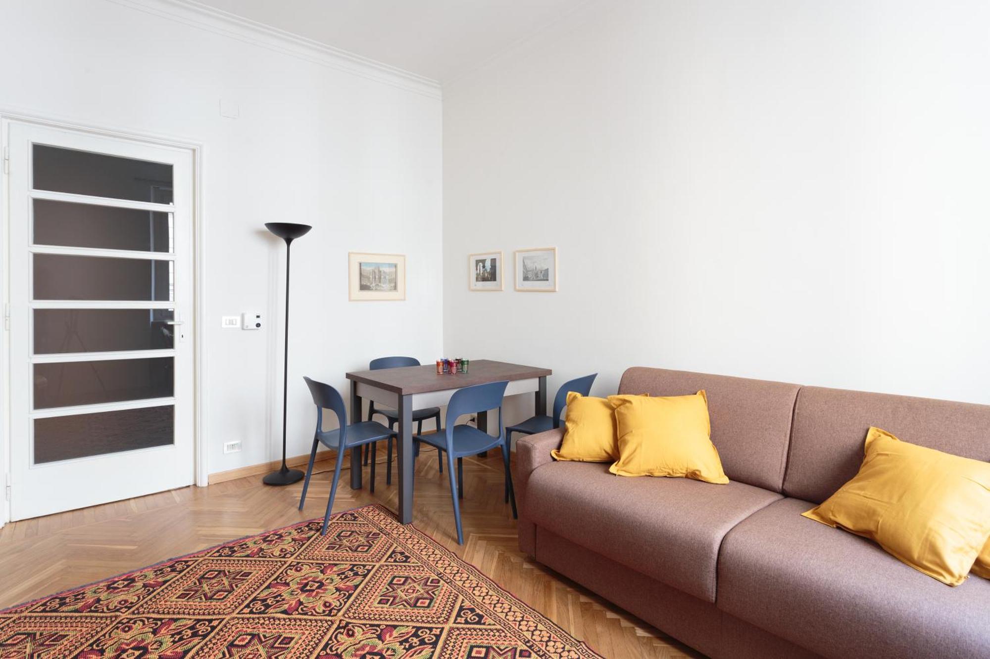Renovated 3 Bedroom Apartment In The City Center Turin Bagian luar foto